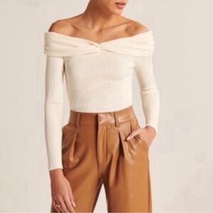Abercrombie & Fitch Cream Off-the-Shoulder Ribbed Twist Sweater